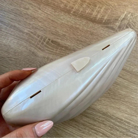 NWT Zara Pearl Box Bag Crossbody Clutch Gold Chain 6047/210 - Picture 8 of 17